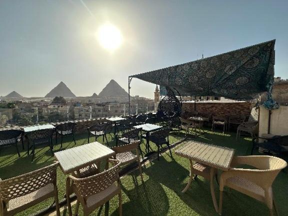 Black Pyramids View Kairo Bagian luar foto